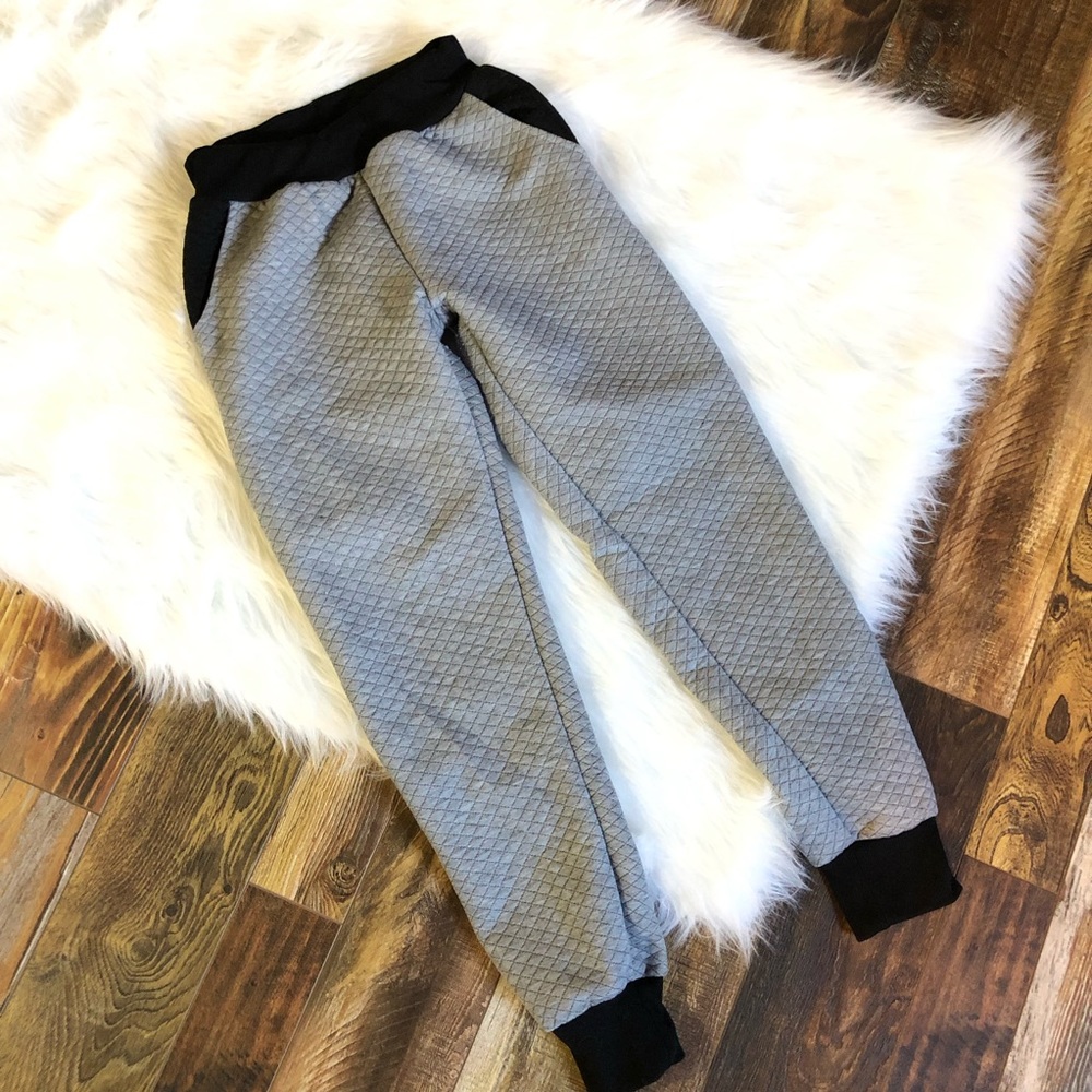 Roma Concept Women’s Black Gray Pants Sweatpants M